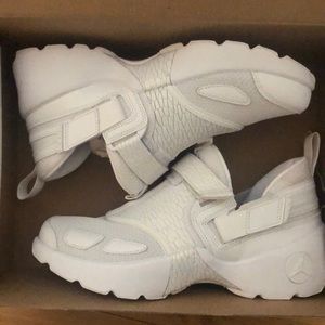 Jordan Trunner LX sneakers